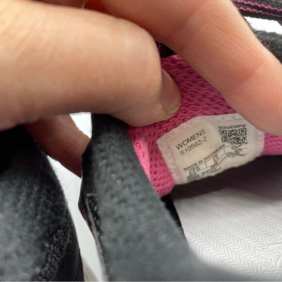 Saucony Cohesion 13 Black & Hot Pink Womens Running Shoes Sneakers 8.5 - Picture 8 of 10